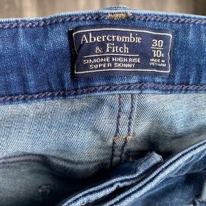 Abercrombie & Fitch size 30 or 10 Regular Jeans
